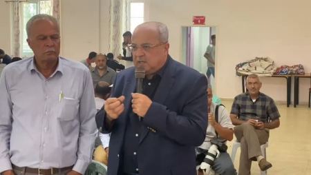 الطيبي ينقل تعازي ال جبارة في الطيبة لاهل الـشـهيد عمر هاشم جبارة في ترمسعيا